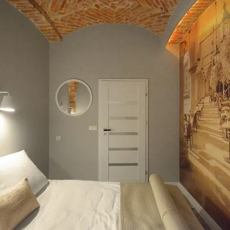 Toop - Near Market Square Apartment