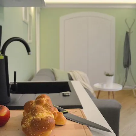 Toop - Near Market Square Apartment