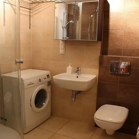 Apartment Lucky 13 *