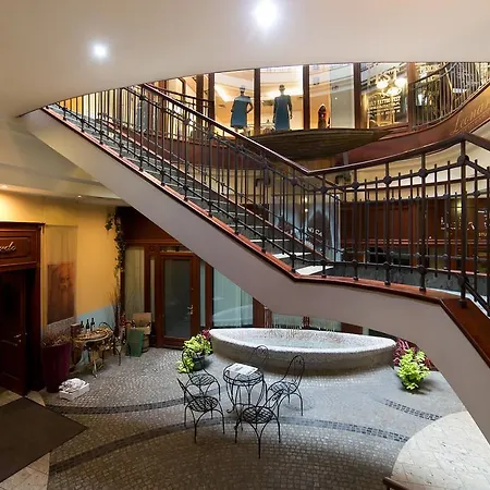 Sodispar Luxury Old Town *