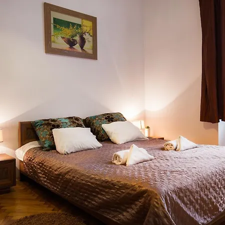 Old Town Grodzka Apartmán *