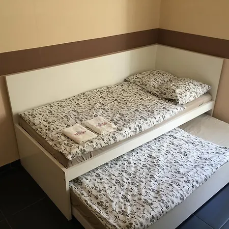 Hostal Appena &