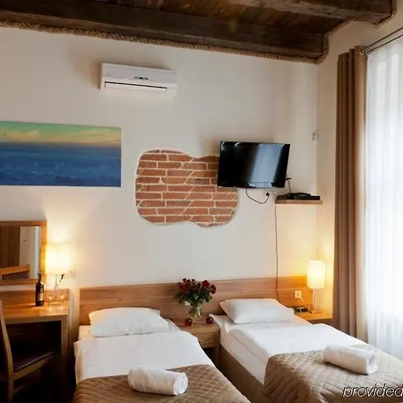 Pergamin Appart hôtel 3*