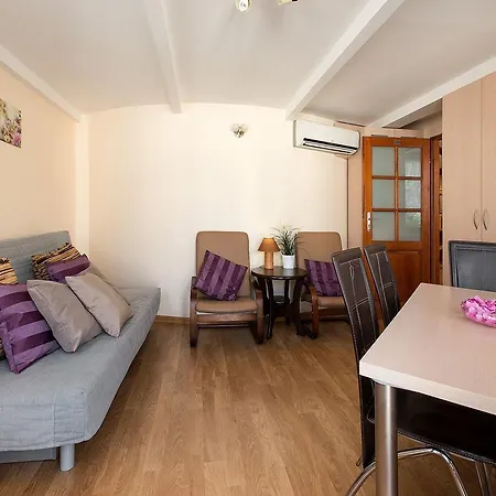 Apartment Lucky 13