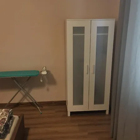 Appena & Hostal *