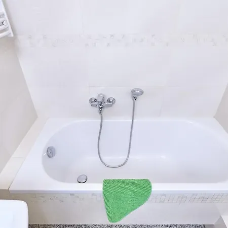 Monte Cassino 6 Apartment *