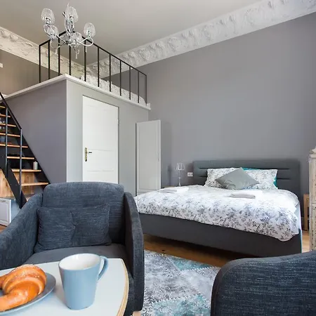 Apartwawel