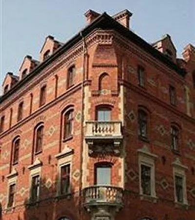 Red Brick Aparthotel