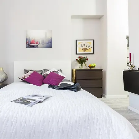 Apartment World *