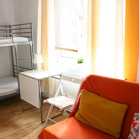 Apart & Hostel Guest Room Brendan