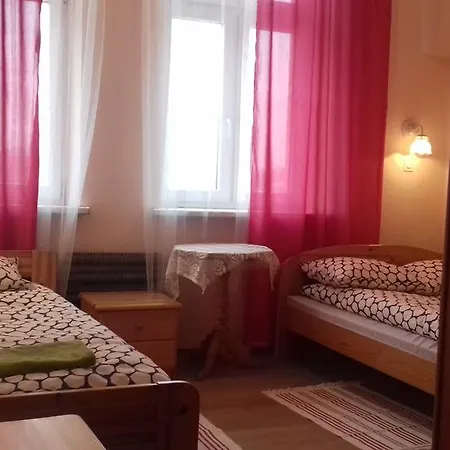 Hostel Retro