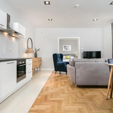 Venetian House Market Square Aparthotel Cracovia