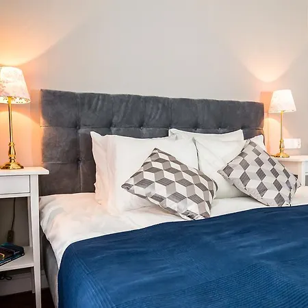 Angel House Aparthotel 3*