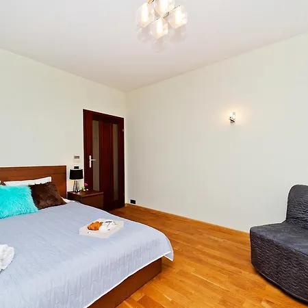 Insom Cracow Old Town Krotka Apartamento
