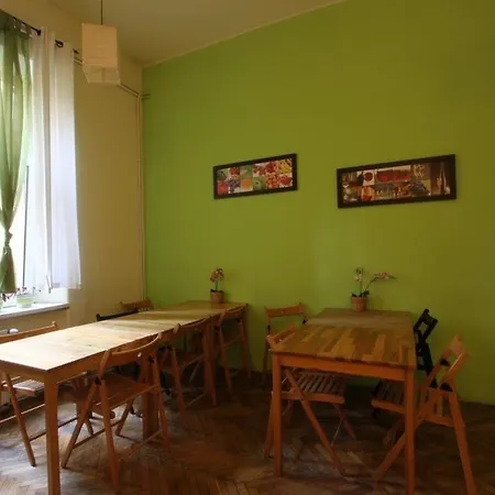 Hostel Yellow