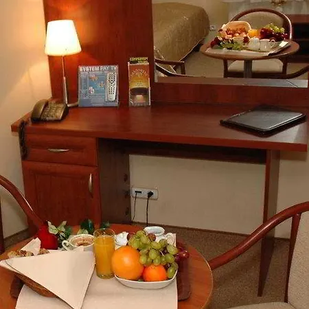 Santorini Hotel
