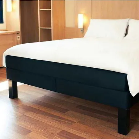Ibis Centrum 3*