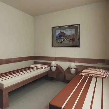 Santorini Hotel 3*