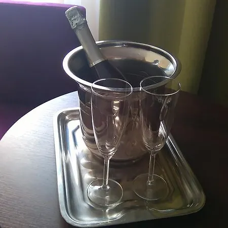 Travel Hotel apartamentowy 3*