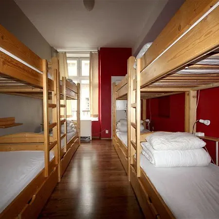 Hostel Flamingo Premium *