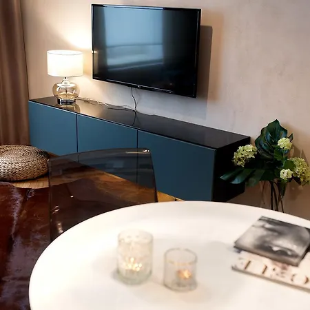 World Apartment