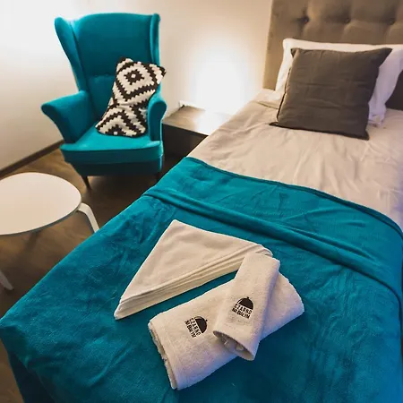 Czarno Na Białym Hotel 3*
