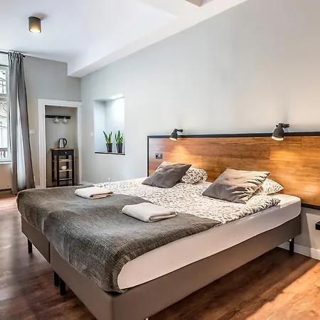 Hostel Flamingo Premium Krakow