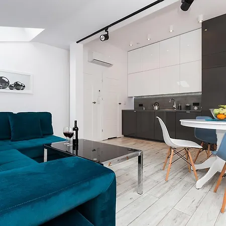 Dietla 99 - Ideal Location - In The Heart Of