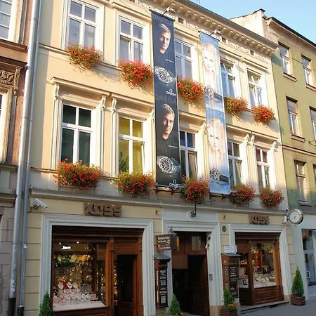 Golden Lion Guest Szewska 19 Apart-hotel 3*