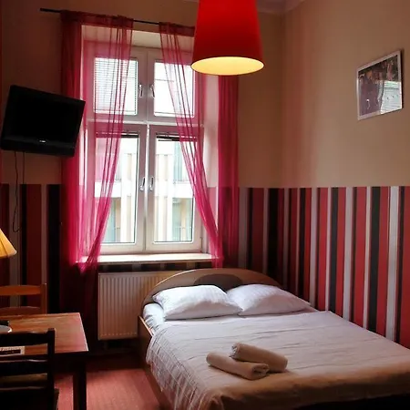 Aparthotel Kadetus 2*