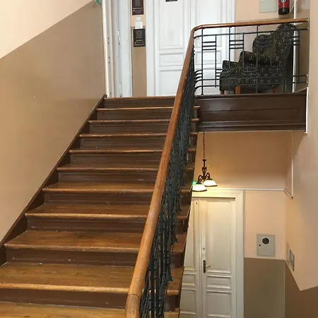 Maria Aparthotel 2*