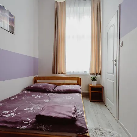 Tara Hostel *