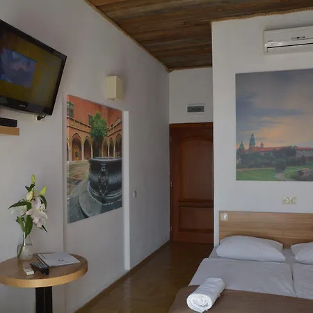 Pergamin 3* Cracovie