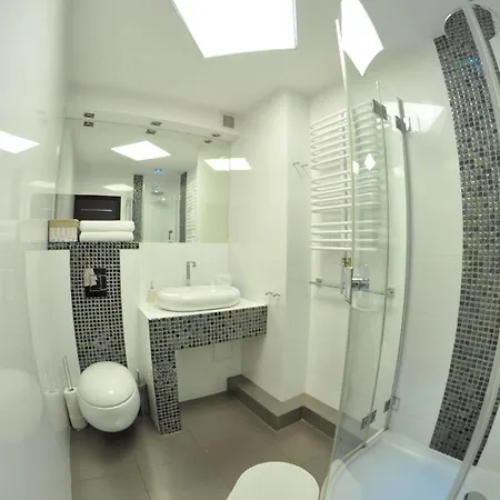 Hotel apartamentowy Angel Center 4*