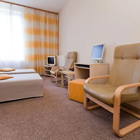 24 Hostel