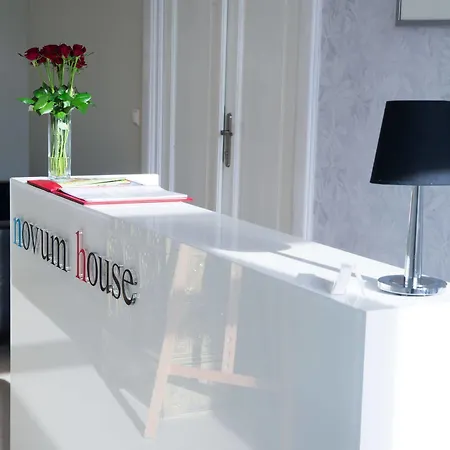 Novumhouse - Straszewskiego Apartahotel Cracovia