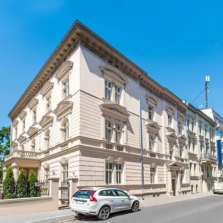 Aparthotel Garden Palace 3*