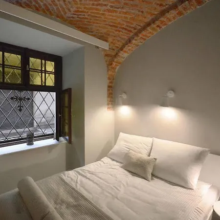 Toop - Near Market Square Apartment