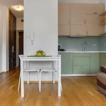 Penguin - Center Apartment