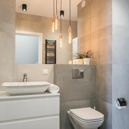 Jacuzzi Party & Event Space Up To 40 Kraków