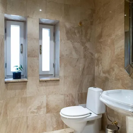 Apartment One & Only Center Up To 8 Guests