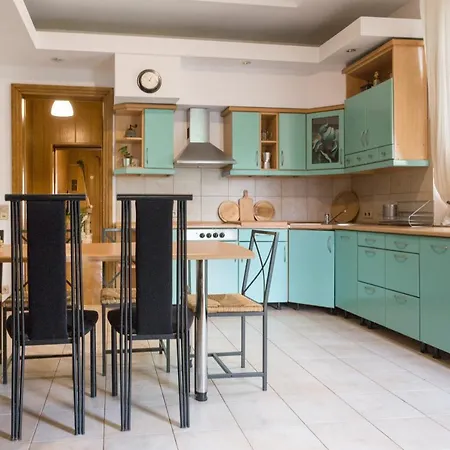 Apartment One & Only Center Up To 8 Guests *