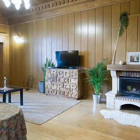 Apartment One & Only Center Up To 8 Guests *