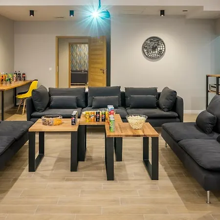 Jacuzzi Party & Event Space Up To 40 Apartament *