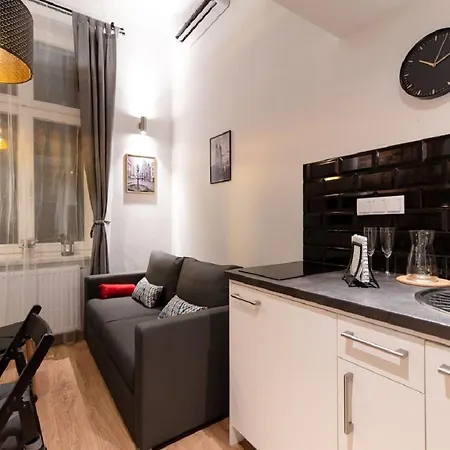 Aparthotel Dietla 99 - Ideal Location - In The Heart Of Krakov