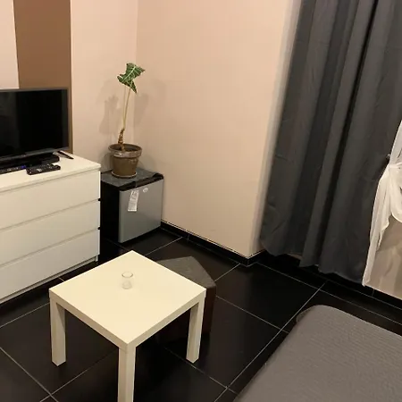 Appena & Hostal Cracovia