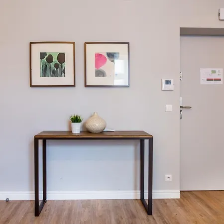 Cracow Rentals-zacisze Apartment *
