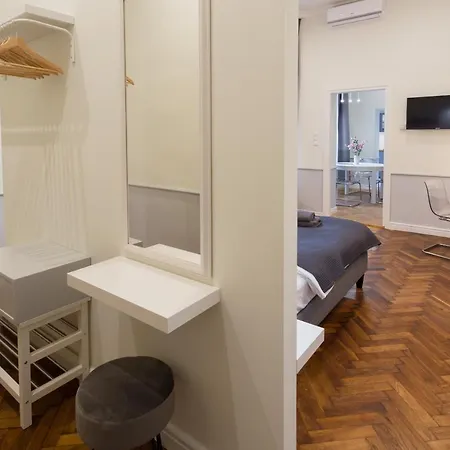 Aparthotel Angel House