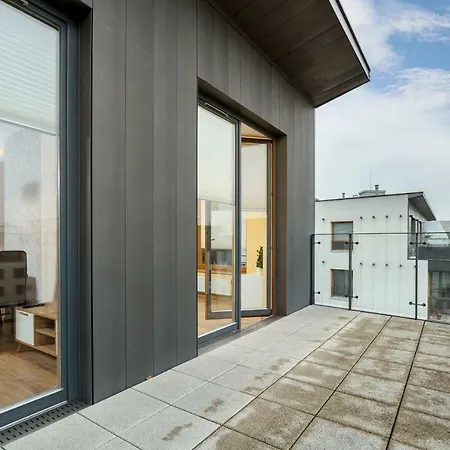 Masarska Free Parking By Renters *