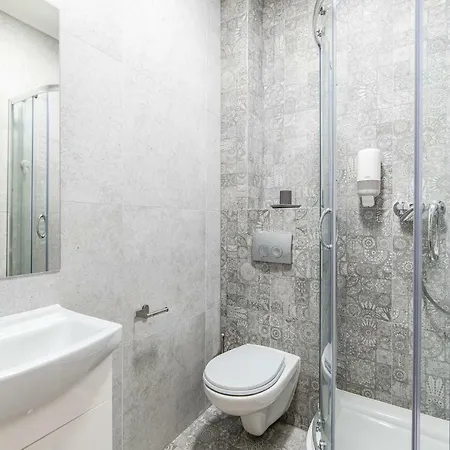 Hotel apartamentowy Lubomirskiego 23 *